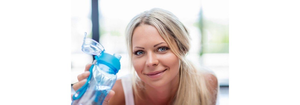 Пиенето на вода подмлади жена с 10 години