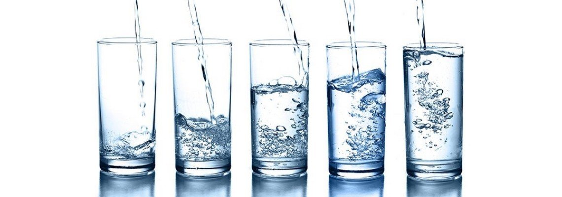 9 добри причини да пием повече вода и как лесно можем да оформим този навик?
